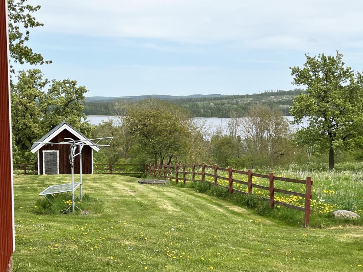 Cozy Red Cottage In The Countryside Outside Vimmerby Gullringen Екстериор снимка